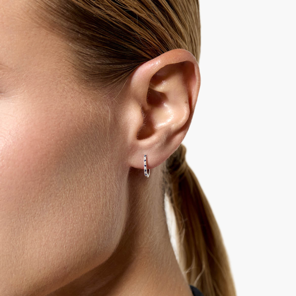 Piercing de oreja de oro blanco 18K diamante natural 0.02 ct. zafiros aro 12 mm MIDNIGHT