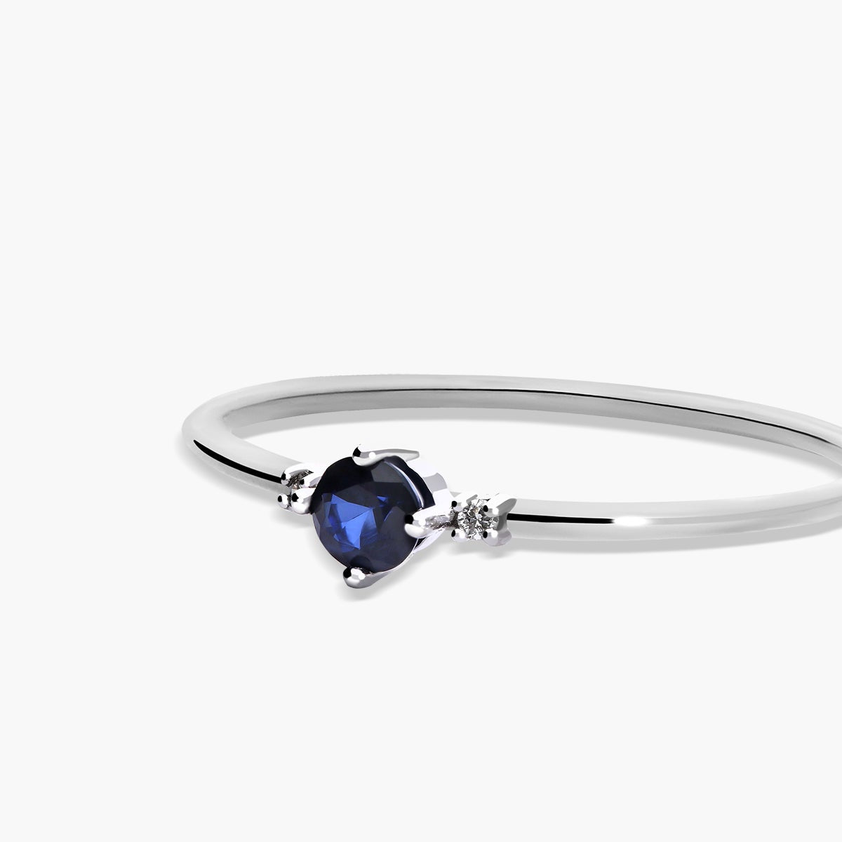 Anillo de oro blanco 18K diamante natural 0.016 ct.