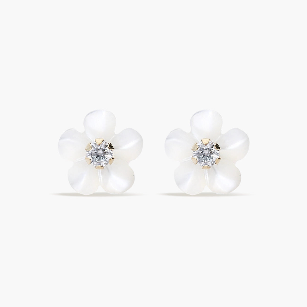 Pendientes flor de oro 18K circonita y nácar 6 mm