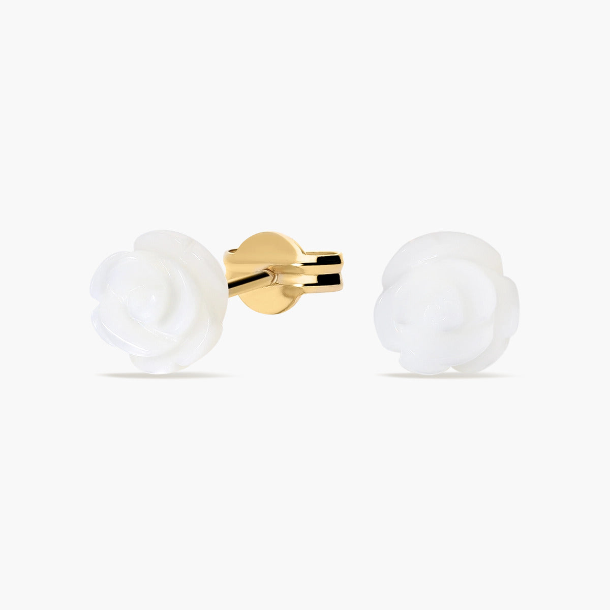 Pendientes flor de oro 18K nácar 6 mm