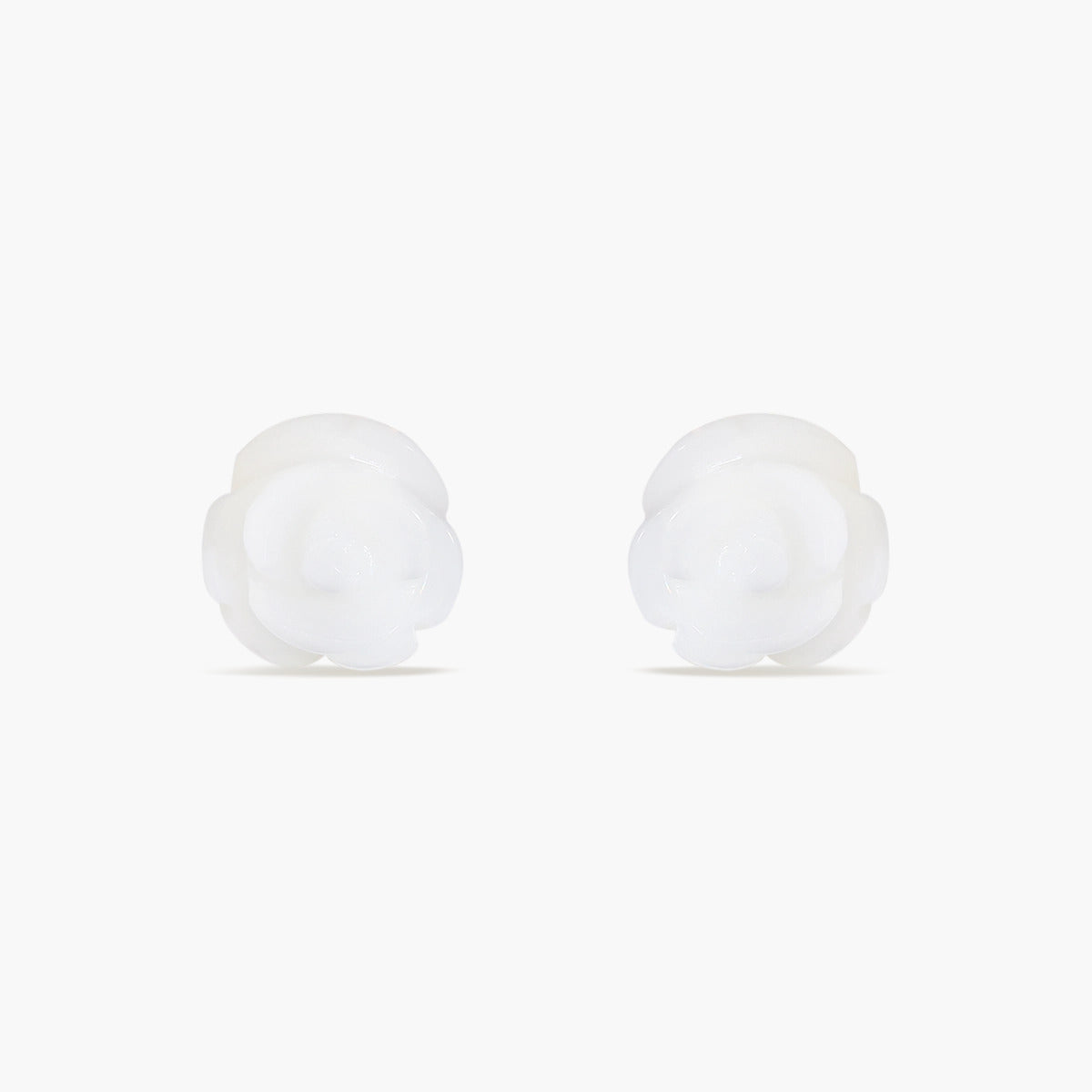 Pendientes flor de oro 18K nácar 6 mm