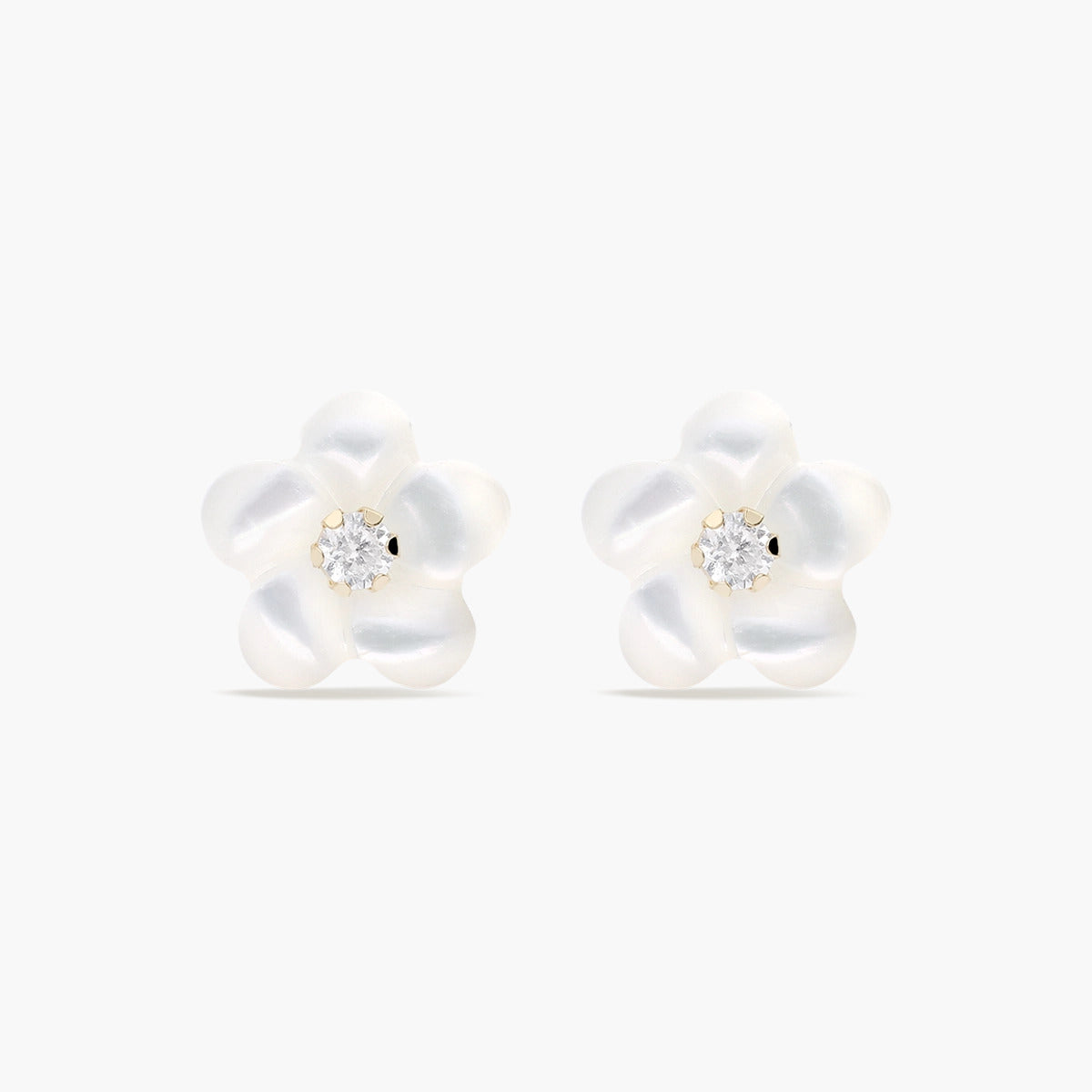 Pendientes flor de oro 18K circonita y nácar 8 mm