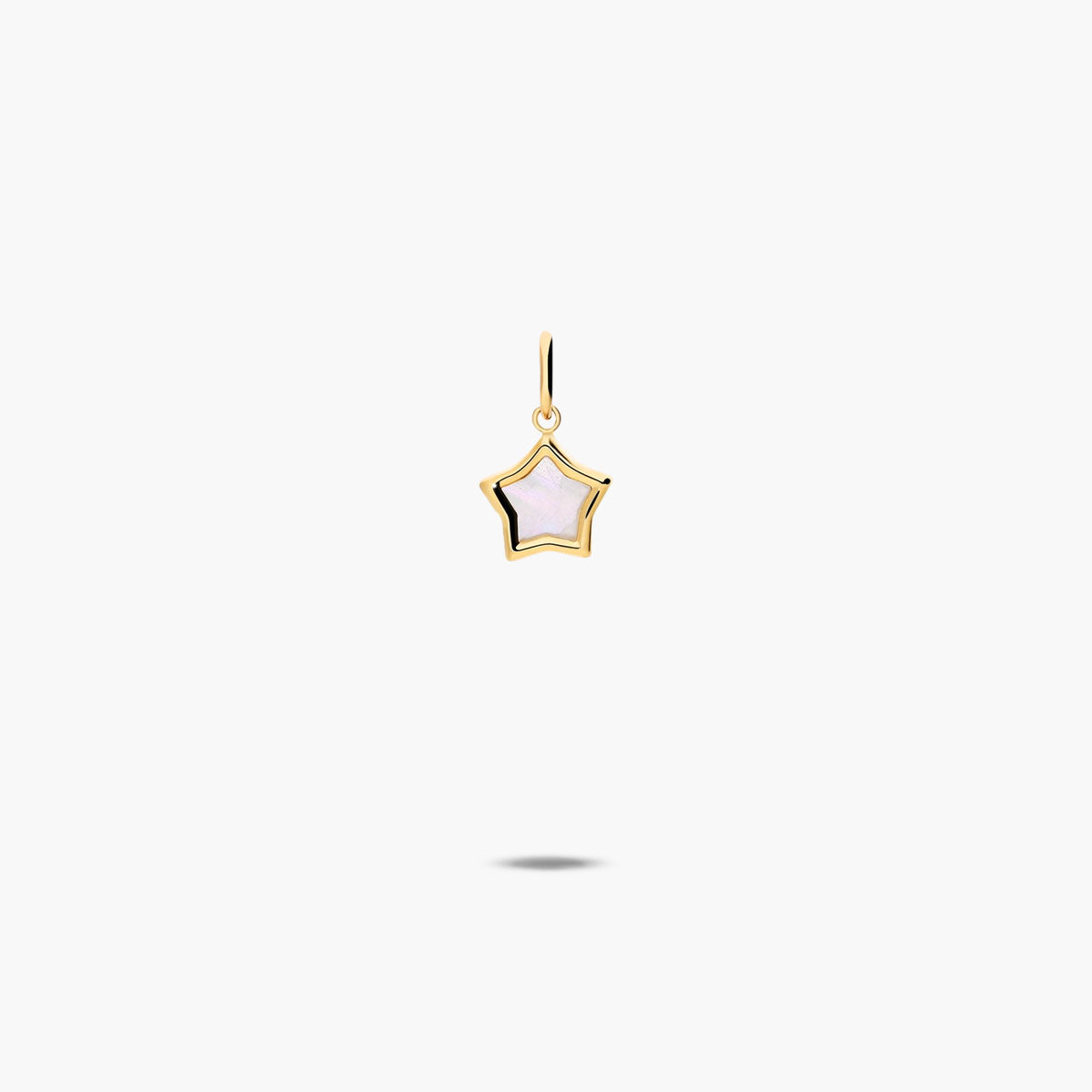 Colgante estrella de oro 18K nácar 6 mm