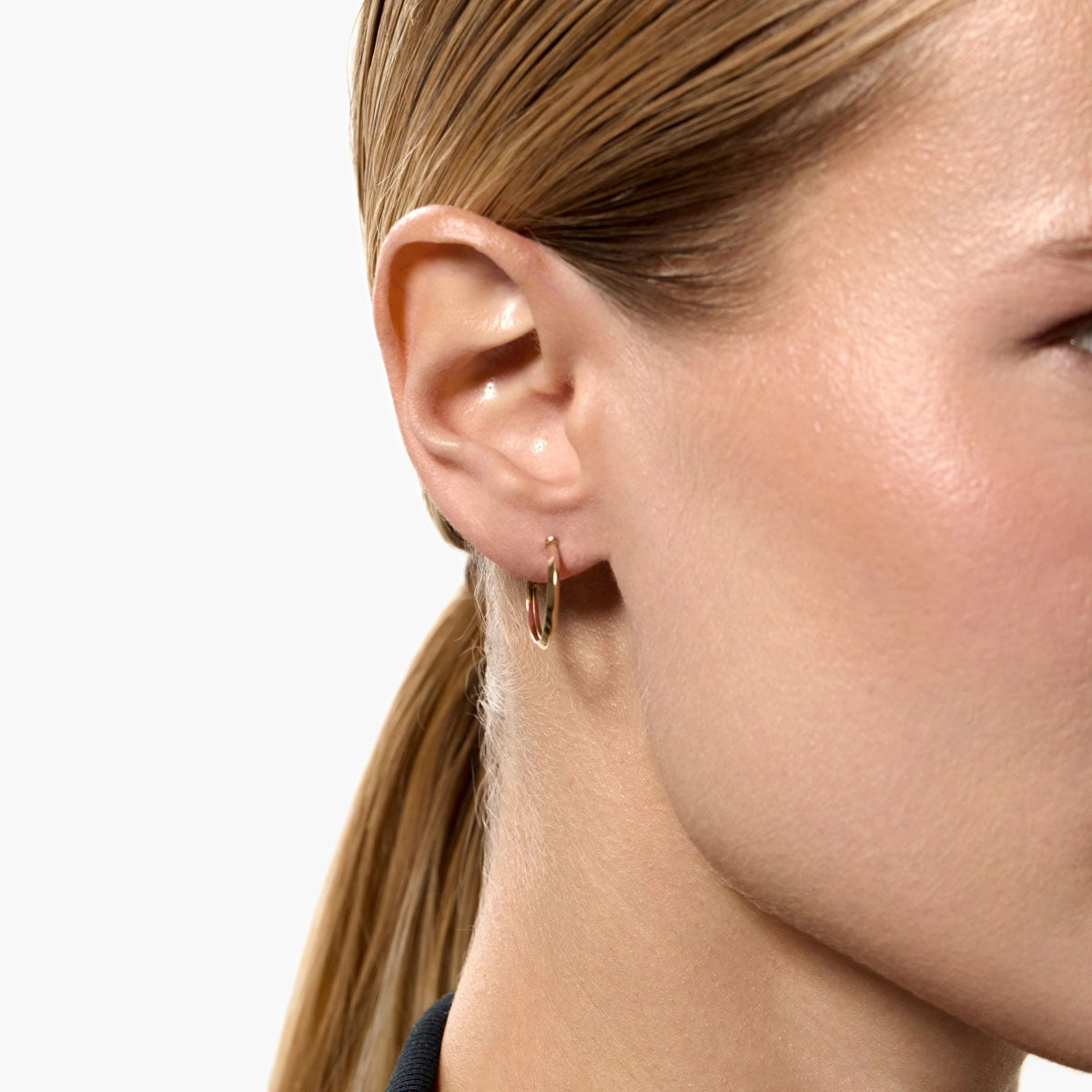 Pendientes de aro tubo triangular de oro 18K 18 mm