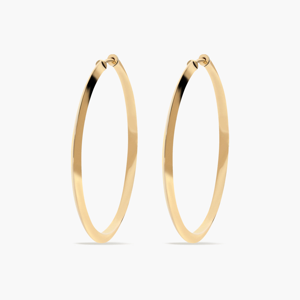 Pendientes de aro tubo triangular de oro 18K 32 mm