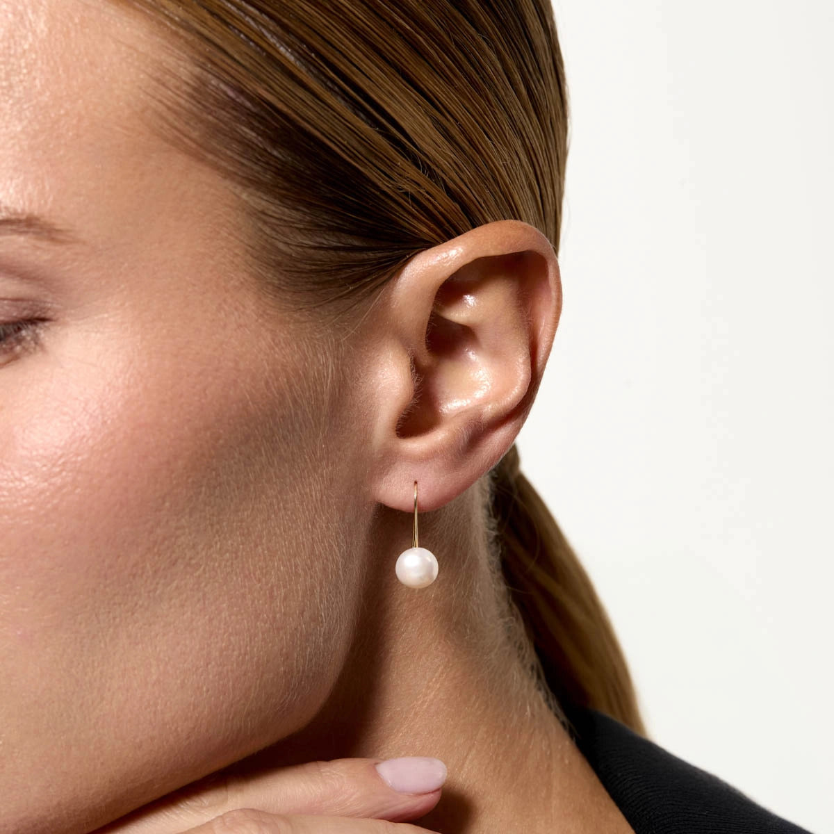 Pendientes largos de oro 18K con perlas 18 mm