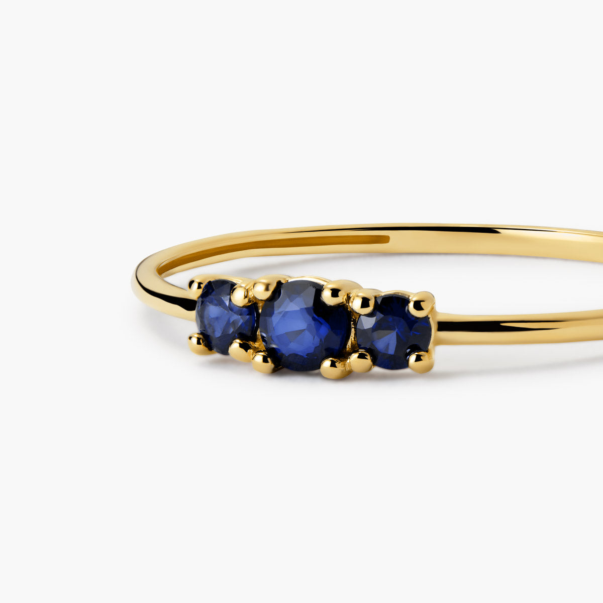 Anillo de oro 18K