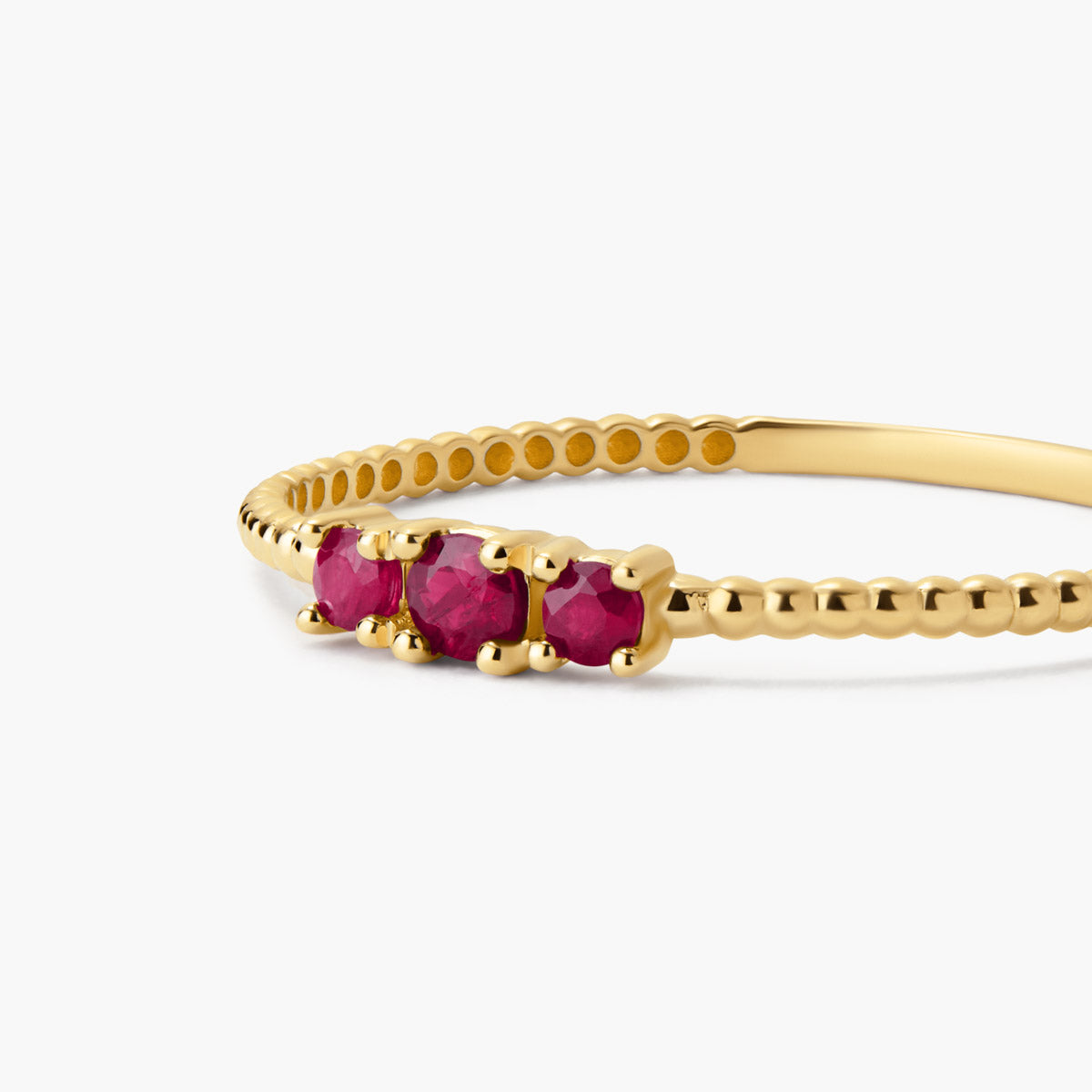 Anillo de oro 18K rubí