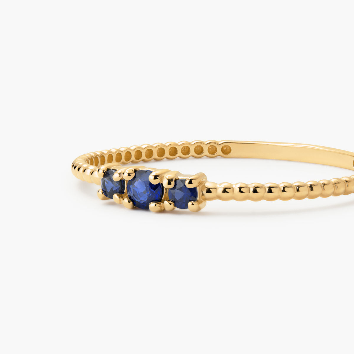 Anillo de oro 18K zafiro