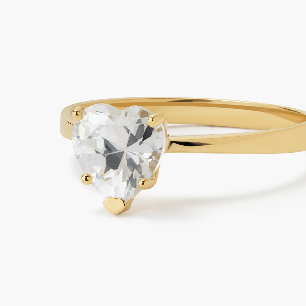 Anillo de oro 18K