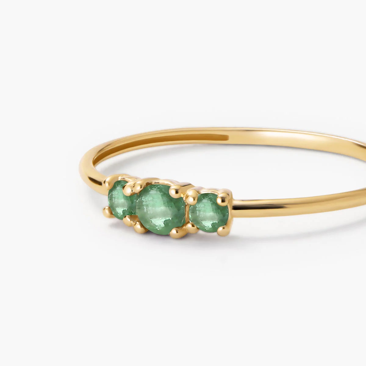 Anillo de oro 18K esmeralda