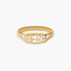 Sello bebé oval calado de oro 18K