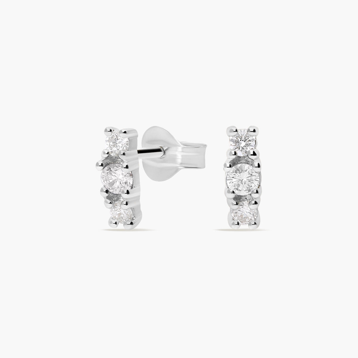 Pendientes de oro blanco 18K diamante natural 0.20 ct. 7 mm
