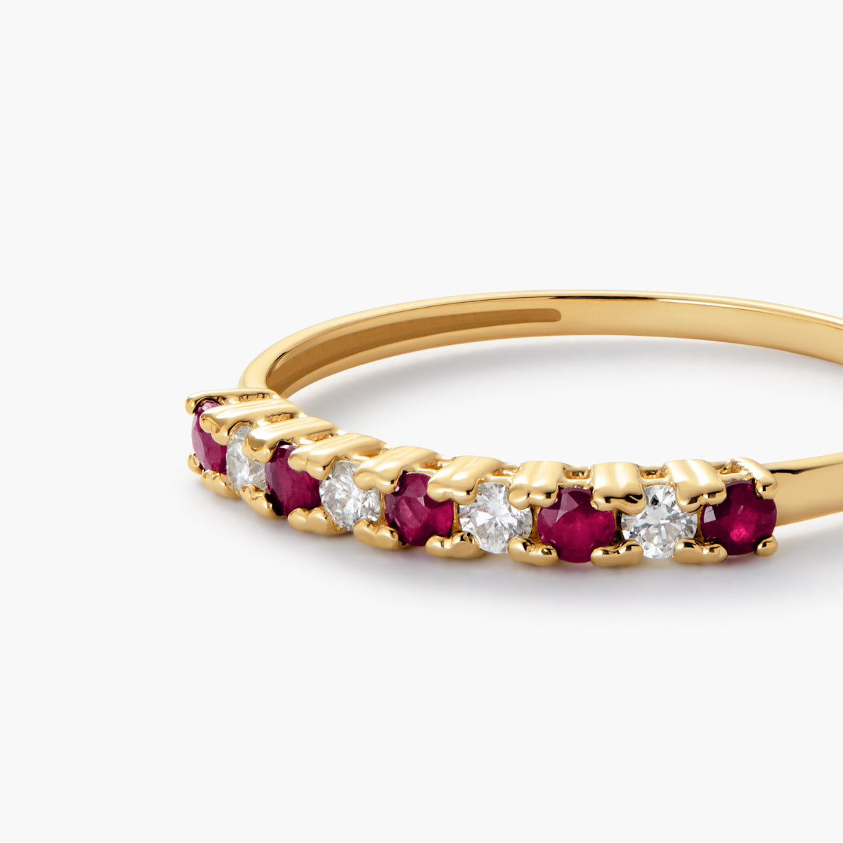 Anillo de oro 18K diamante natural 0.16 ct.