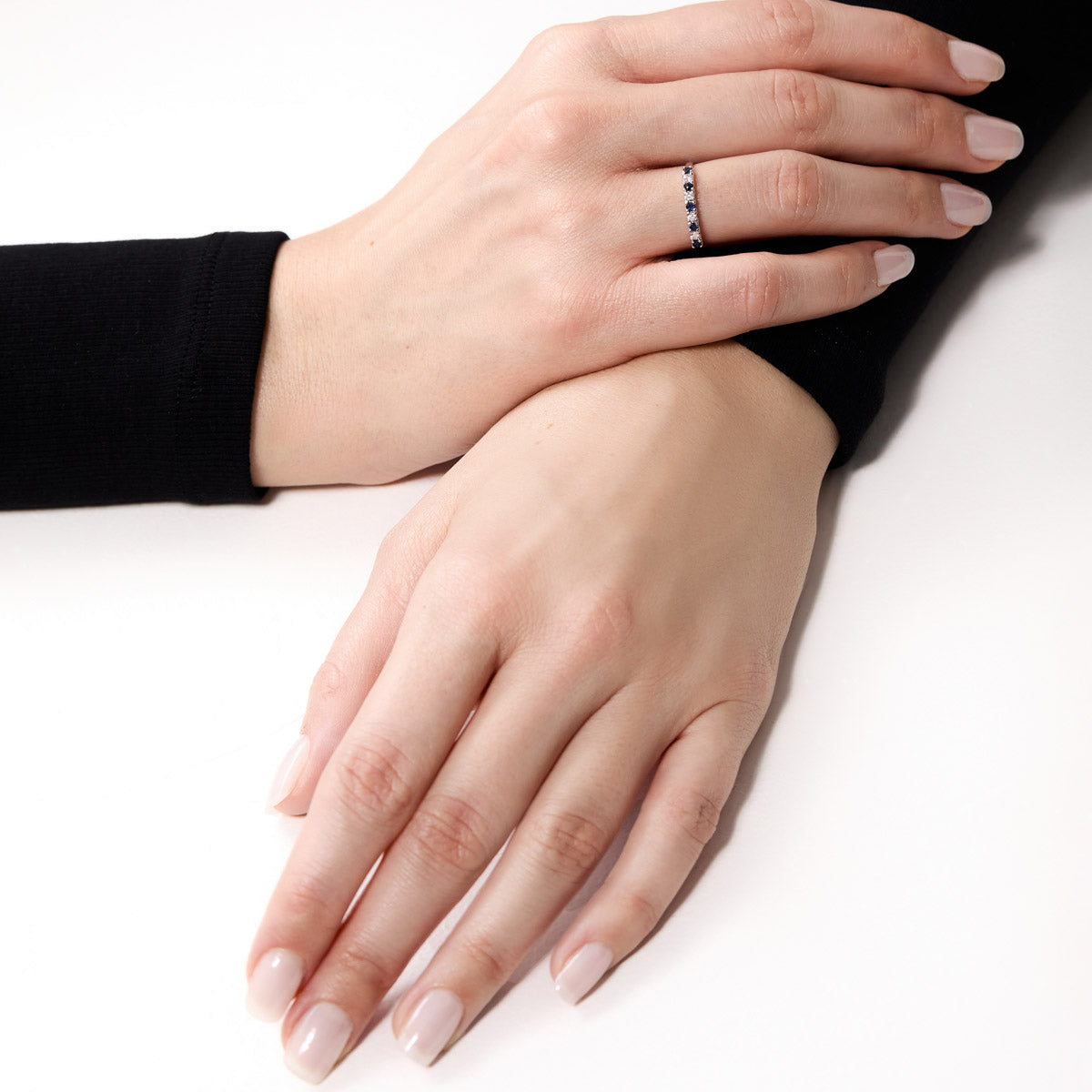 Anillo de oro blanco 18K diamante natural 0.16 ct.