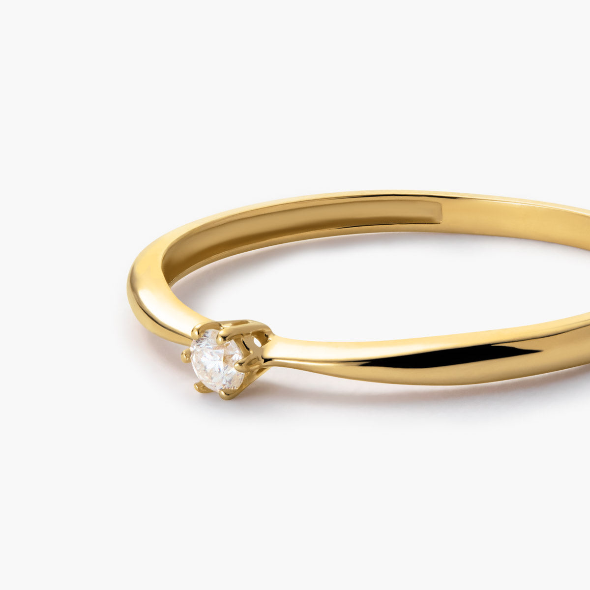 Anillo de oro 18K diamante natural 0.05 ct.