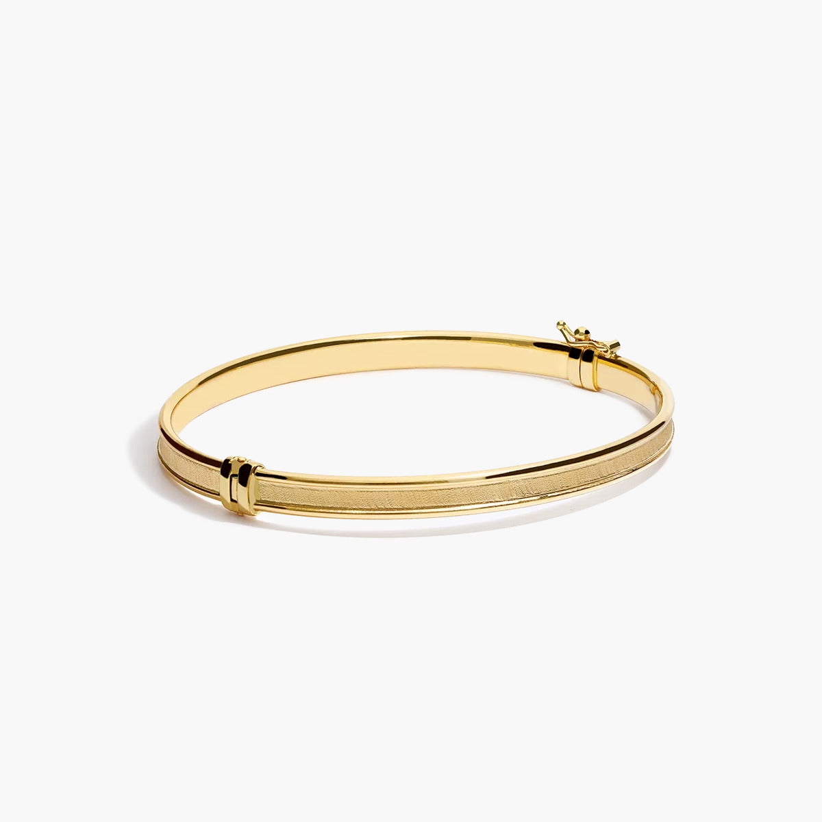 Pulsera rígida de oro 18K 50x60 mm ESTORIL