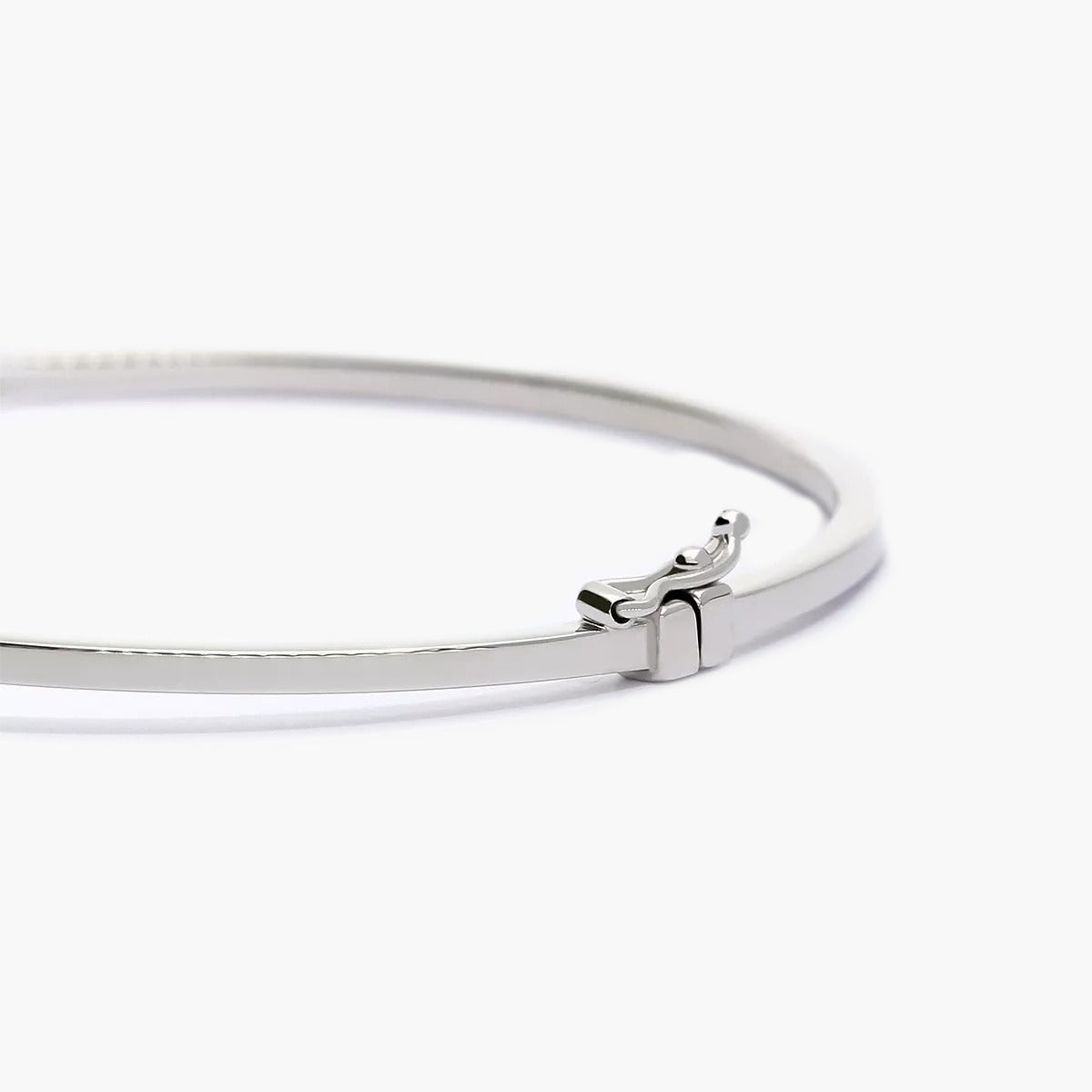 Pulsera rígida cuadrada de oro blanco 18K 50x60 mm