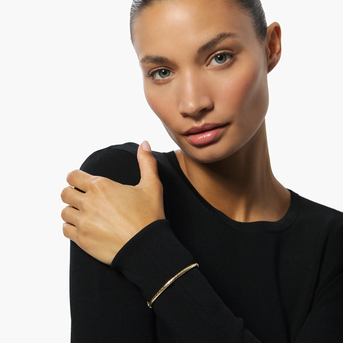 Pulsera rígida oro 18 quilates