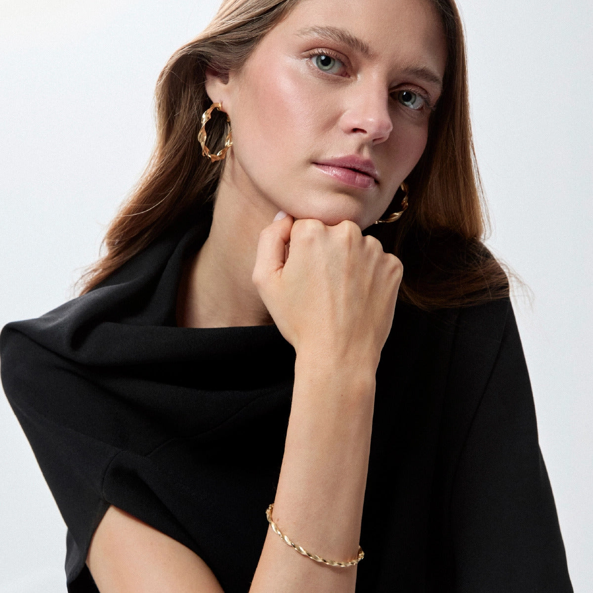 Pulsera rígida rizada de oro 18K 50x60 mm HELIX