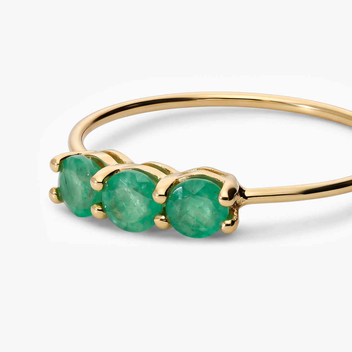 Anillo de oro 18K esmeralda