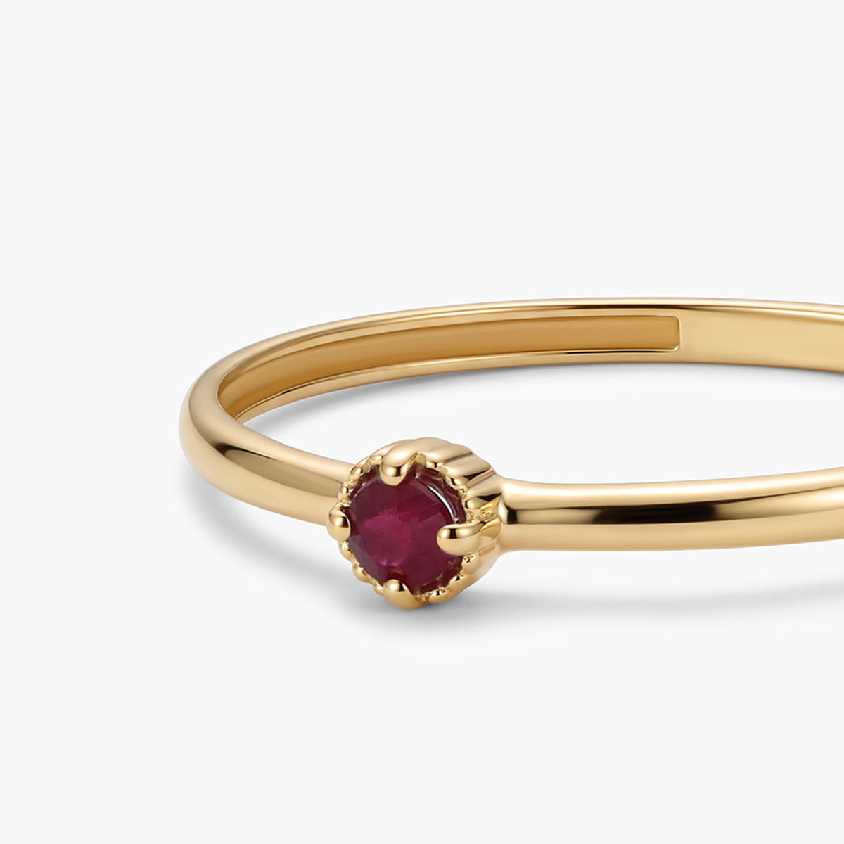 Anillo de oro 18K rubí 2 mm LAVA