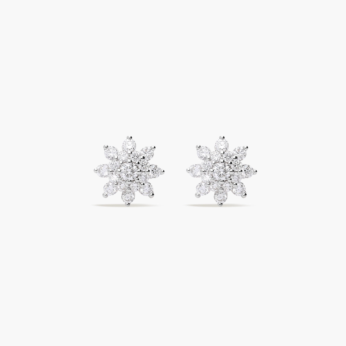 Pendientes de oro blanco 18K diamante natural 0.40 ct. 7 mm
