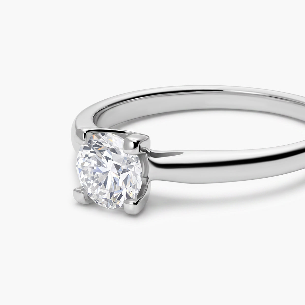 Anillo de oro blanco 18K diamante natural 0.70 ct. MOON