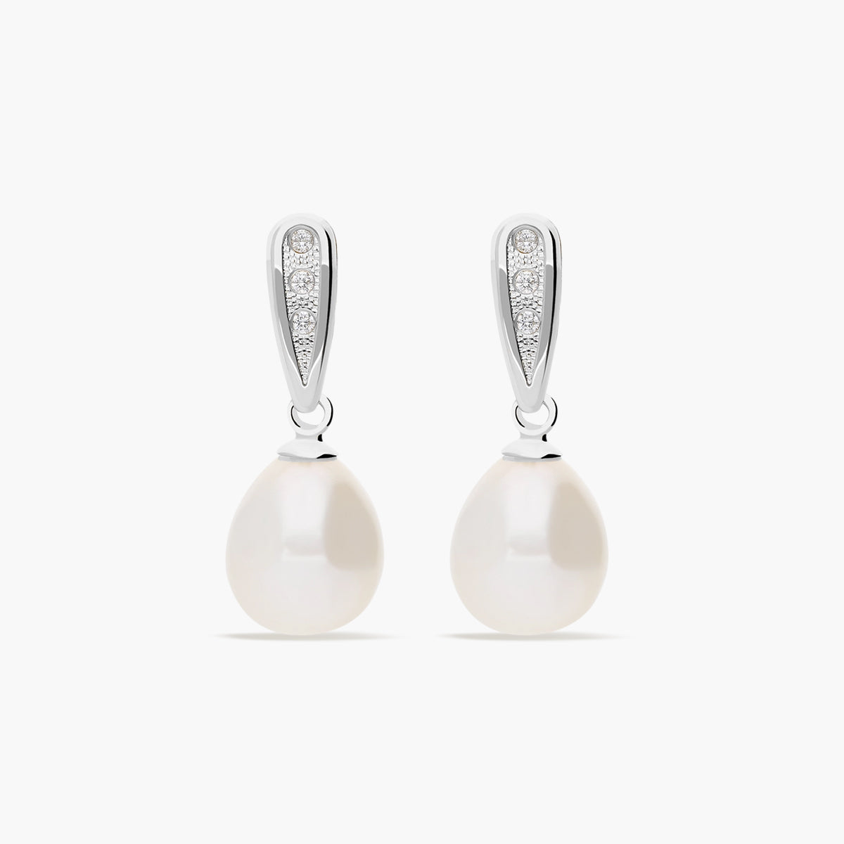 Pendientes largos de oro blanco 18K con perlas y circonitas 23 mm