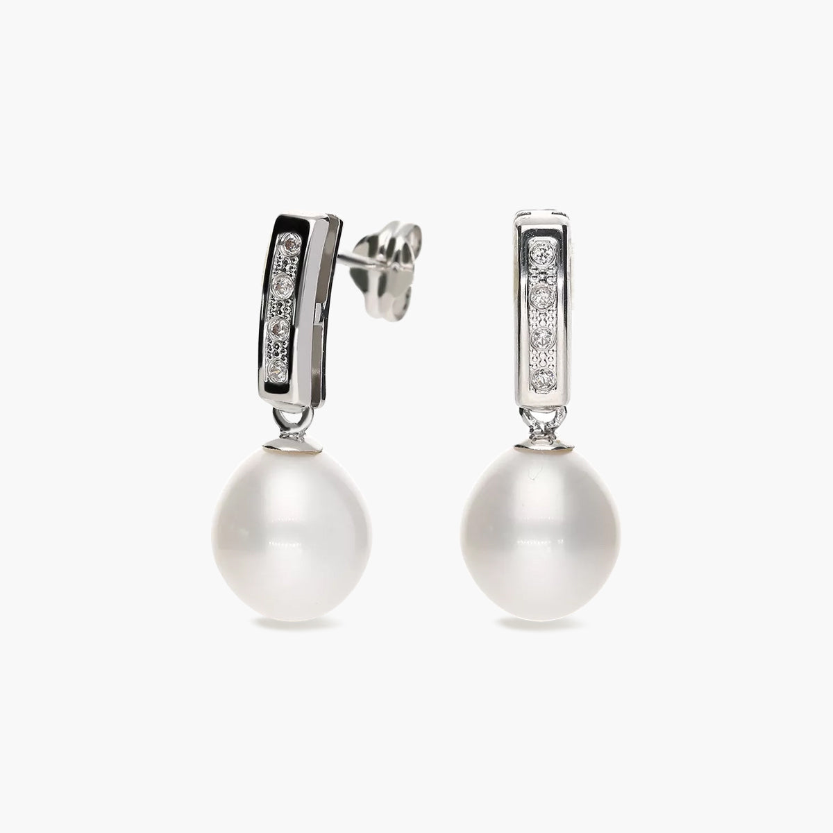Pendientes largos de oro blanco 18K con perlas y circonitas 23 mm