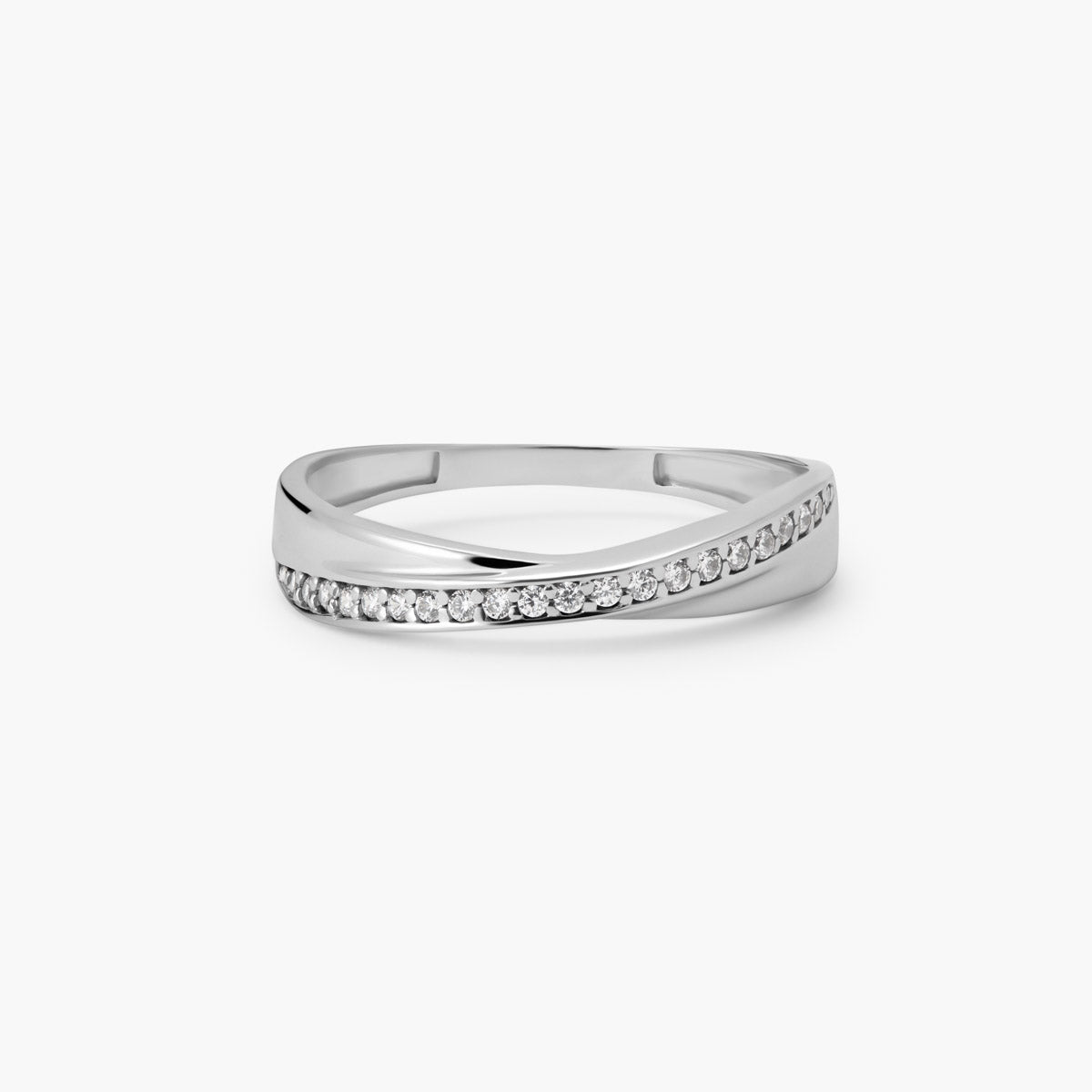 Anillo de oro blanco 18K 