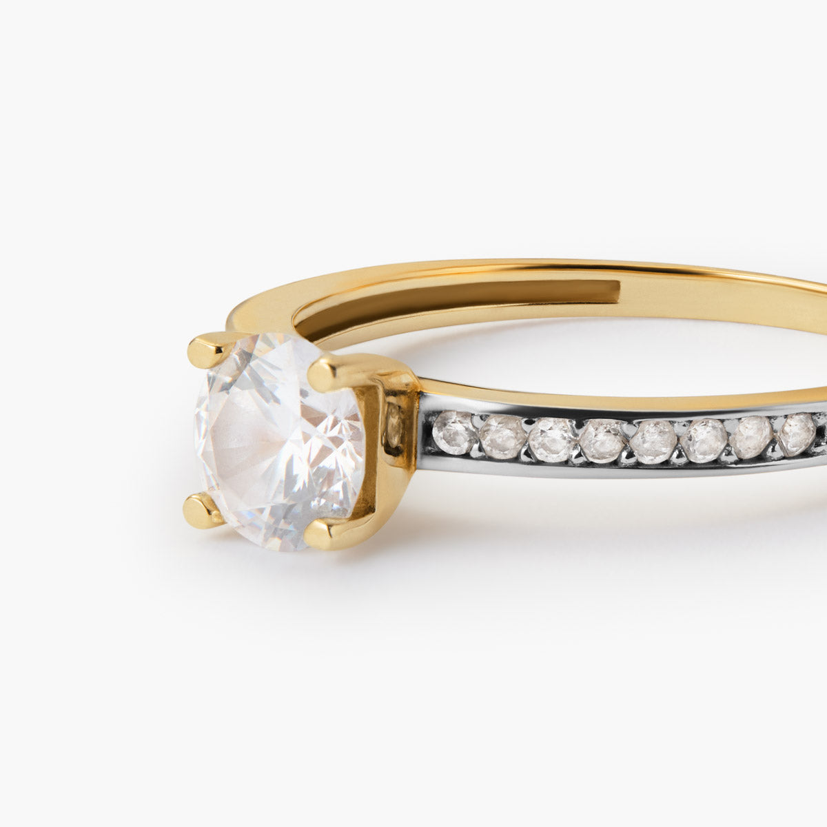 Anillo de oro 18K