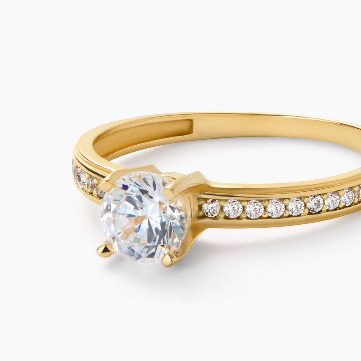 Anillo de oro 18K