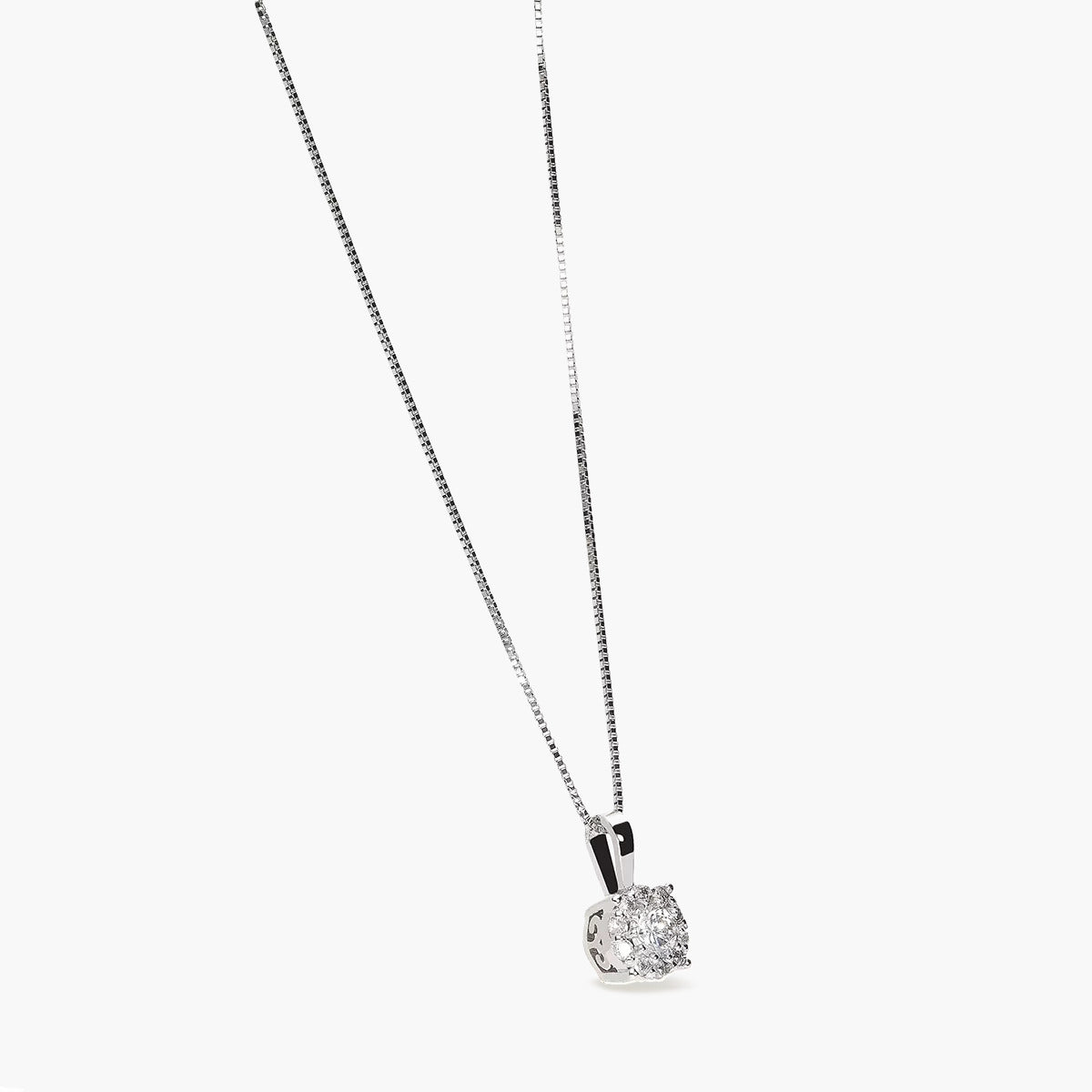 Collar de oro blanco 18K diamante natural 0.05 ct. 4 mm