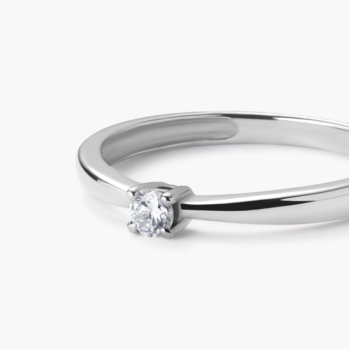 Anillo de oro blanco 18K diamante natural 0.1 ct. MOON