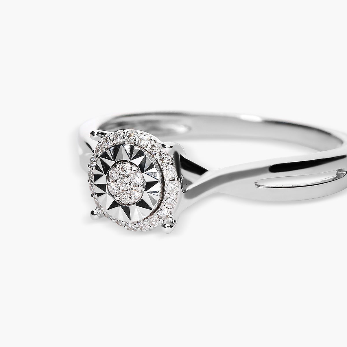 Anillo de oro blanco 18K diamante natural 0.07 ct. 