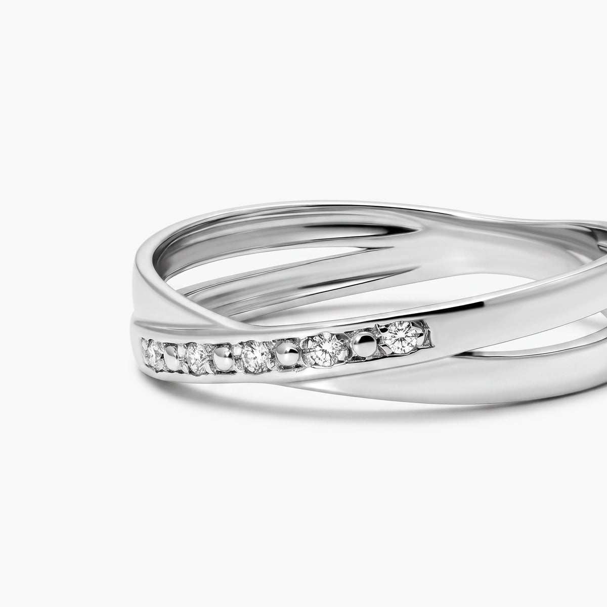 Anillo de oro blanco 18K diamante natural 0.025 ct. 