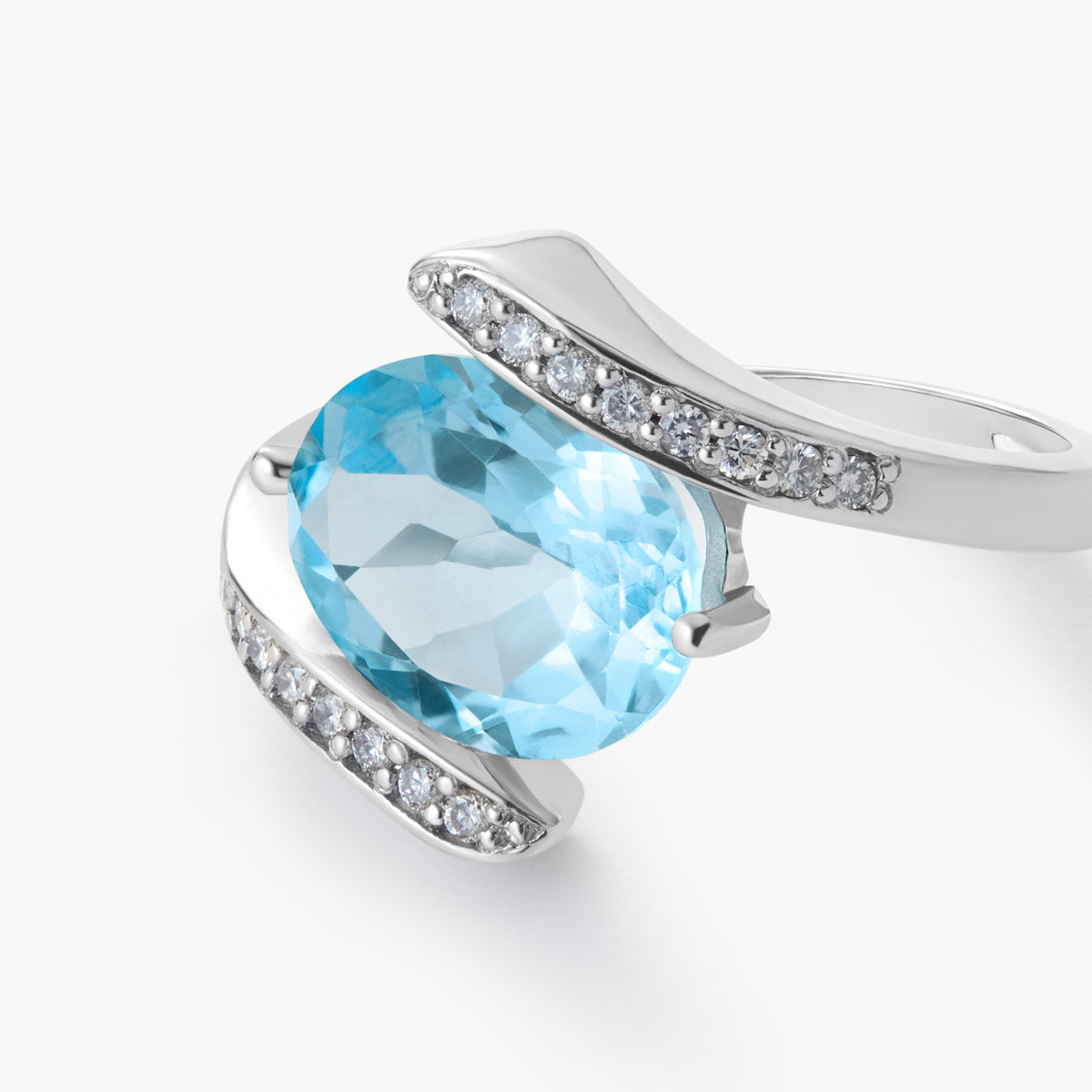 Anillo de oro blanco 18K diamante natural 0.16 ct. OCEAN
