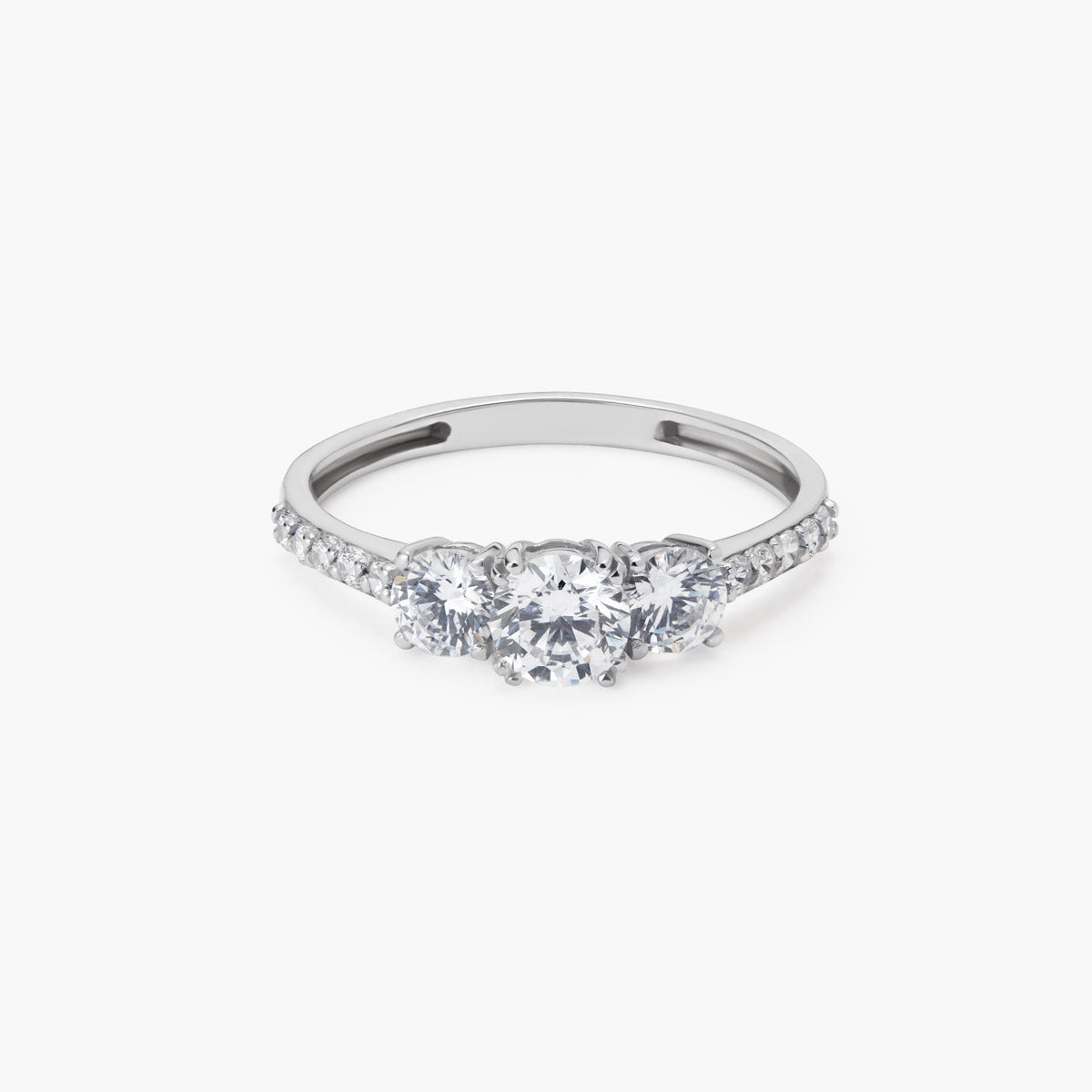 Anillo de oro blanco 18K 