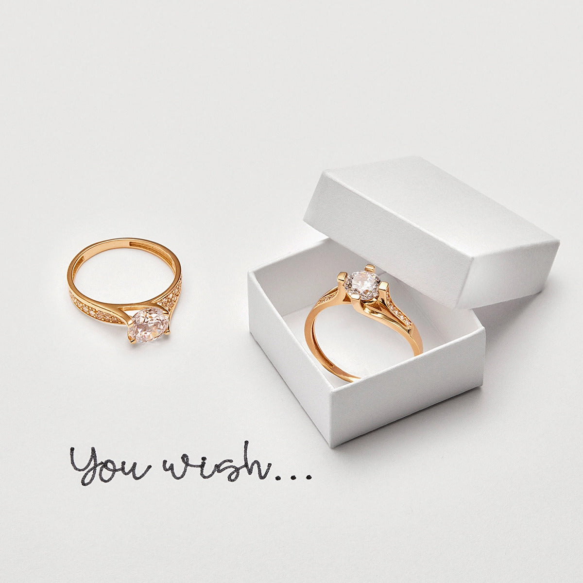 Anillo de oro 18K