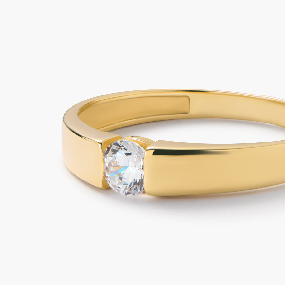 Anillo de oro 18K