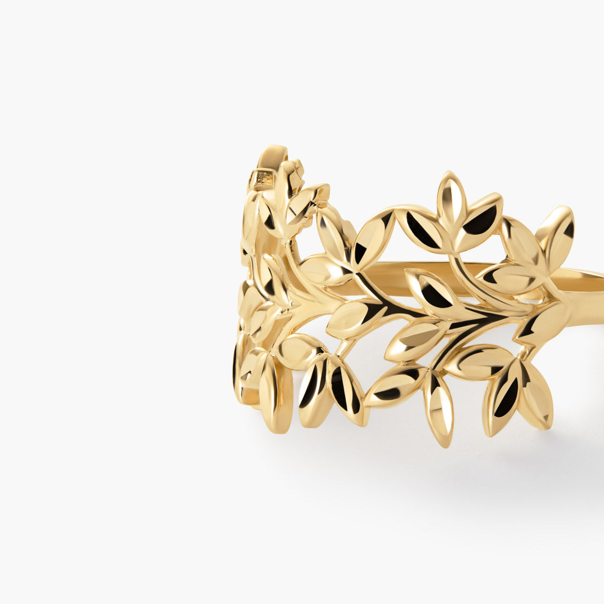 Anillo de oro 18K