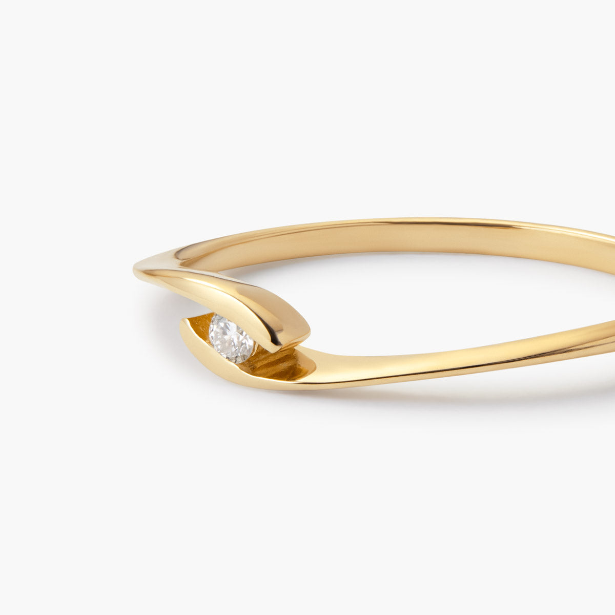 Anillo de oro 18K diamante natural 0.03 ct. GRAVITY