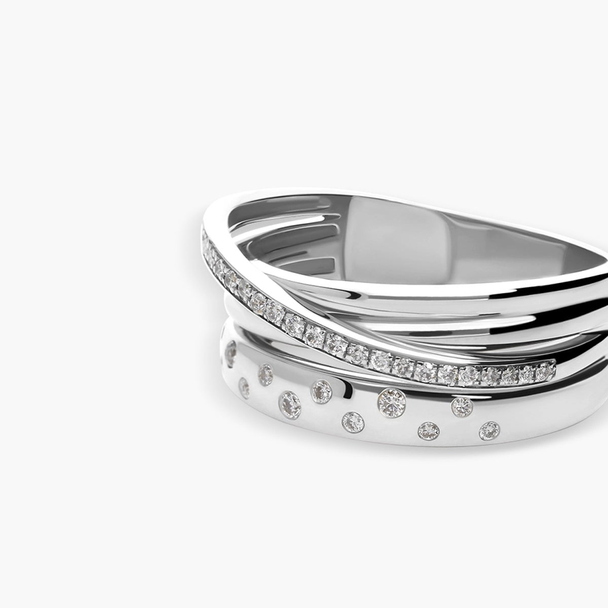 Anillo de oro blanco 18K diamante natural 0.18 ct. 