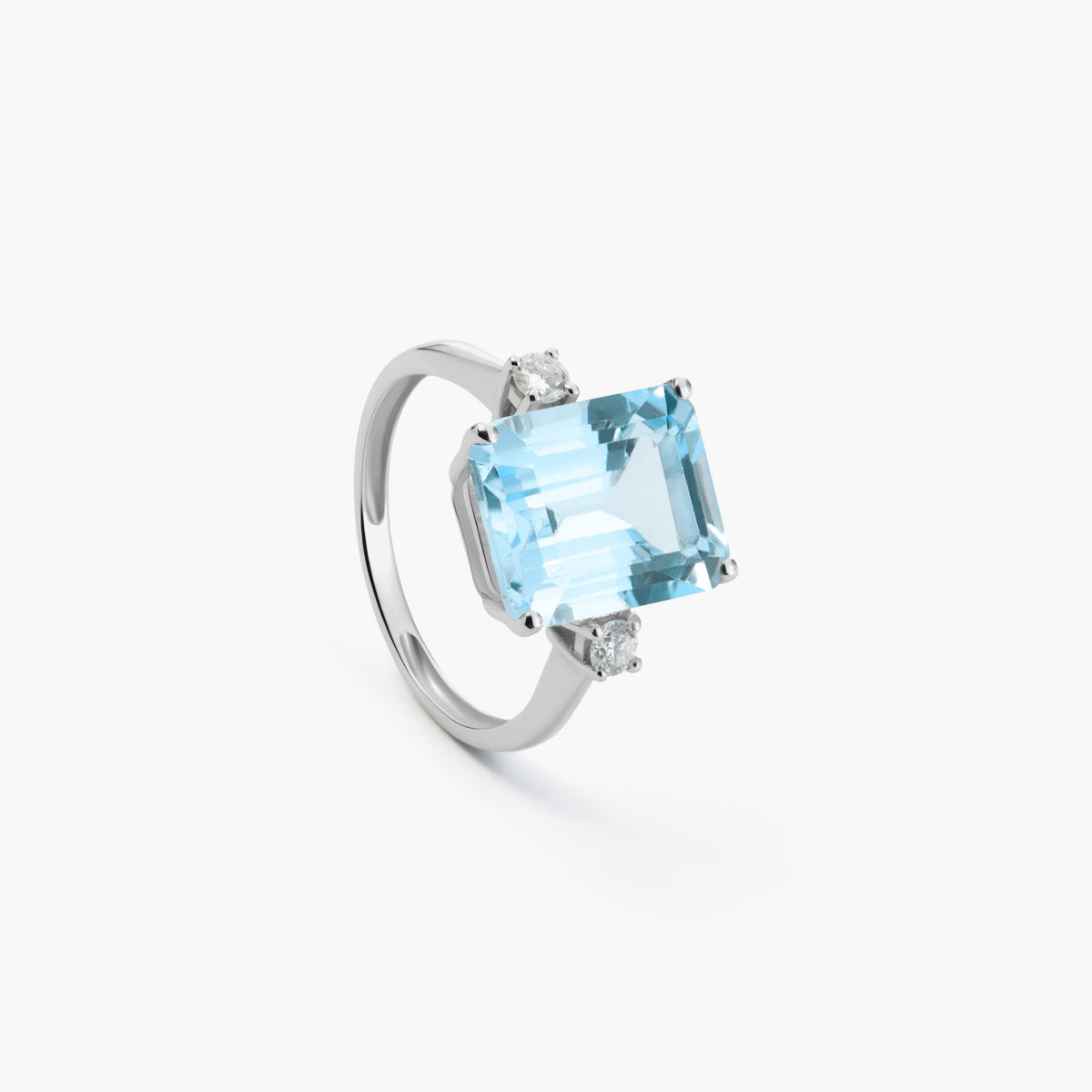 Anillo de oro blanco 18K diamante natural 0.18 ct. OCEAN