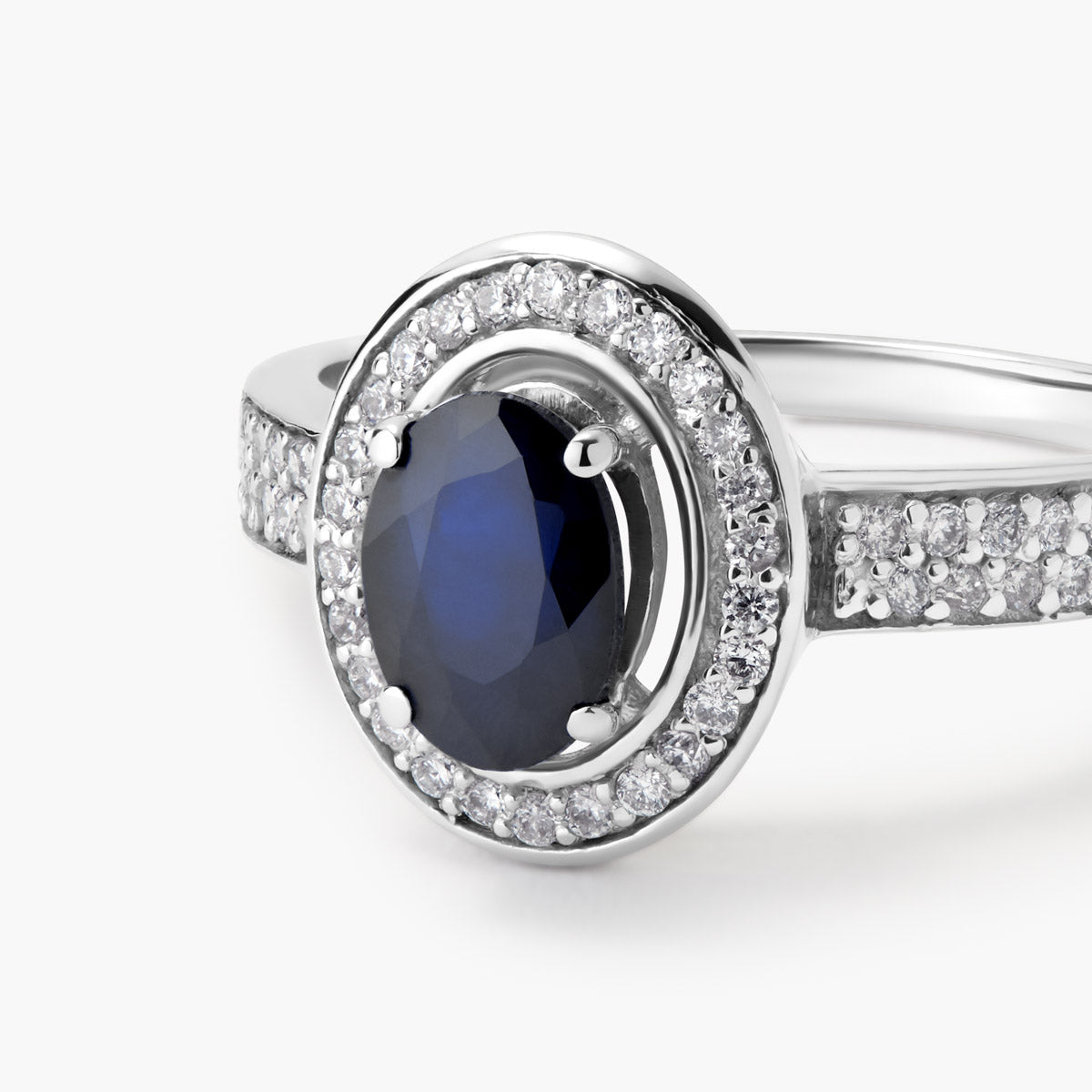 Anillo de oro blanco 18K diamante natural 0.27 ct. KAHTUN