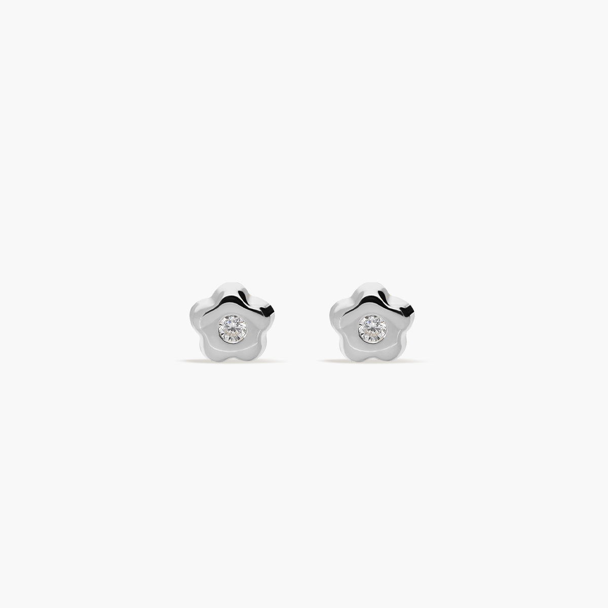Pendientes flor de oro blanco 18K circonita 3 mm