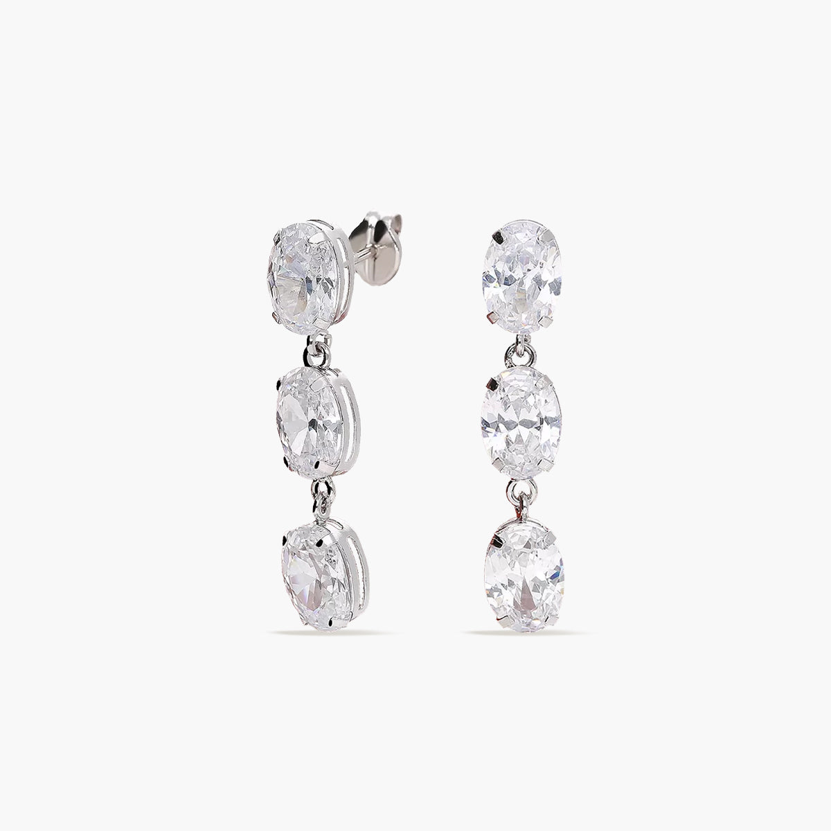Pendientes largos de oro blanco 18K circonitas 26 mm
