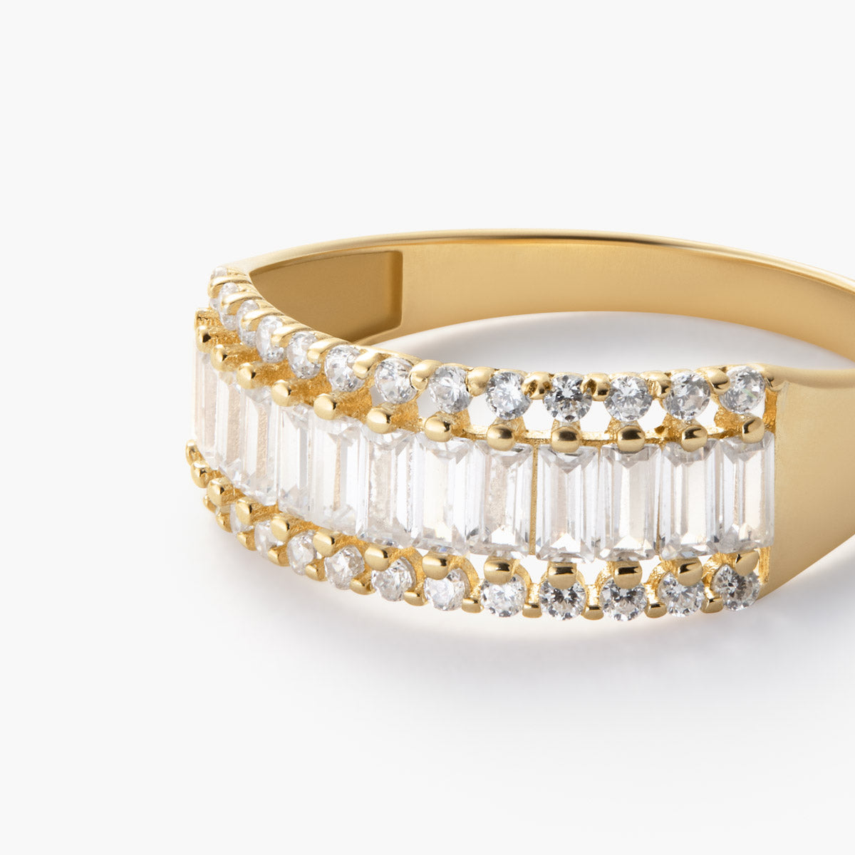 Anillo de oro 18K