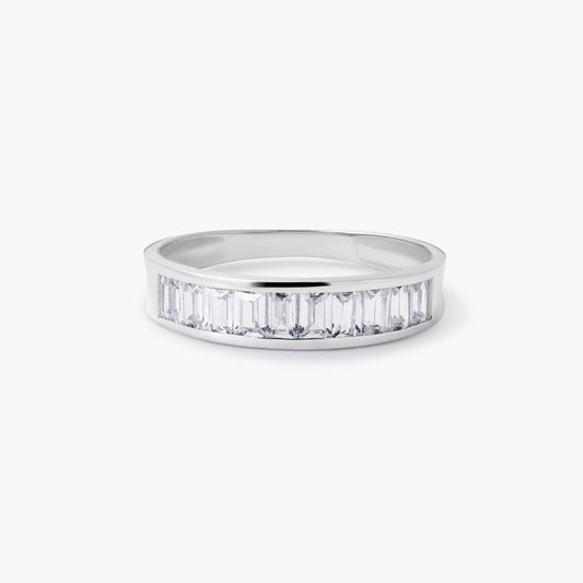 Anillo de oro blanco 18K
